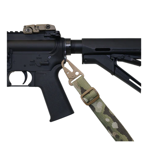 ITW_CLASH_HOOK_COYOTE_BROWN_dd7d3b8f-941b-47f9-b8bc-d0de394f990a_480x480